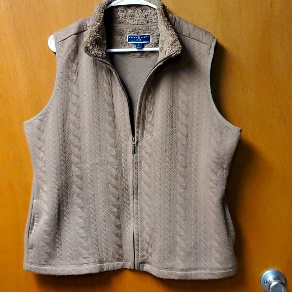Karen Scott vest,  large